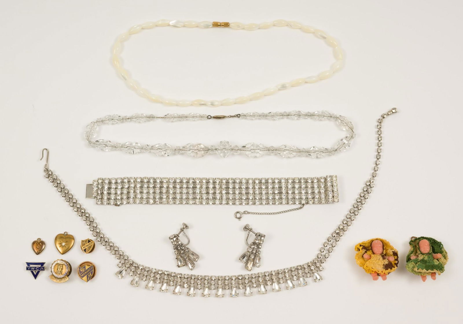 13 Pcs Vintage Costume Jewlery (1 of 10)