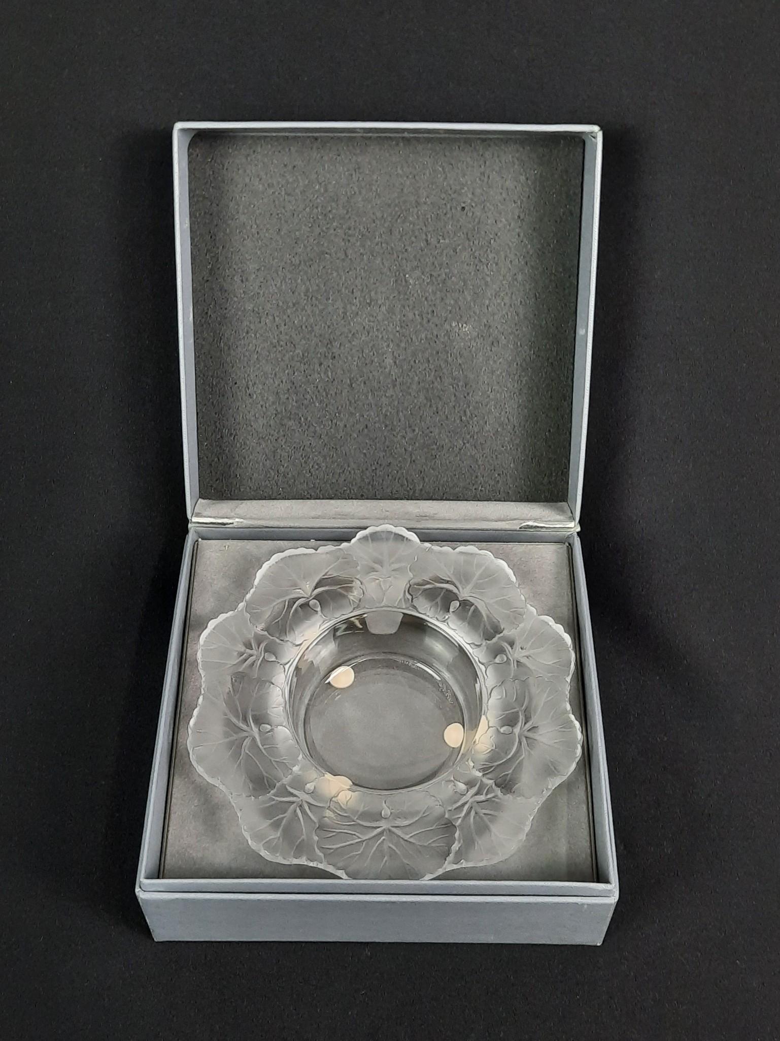 Lalique Honfleur Leaf Dish (1 of 4)