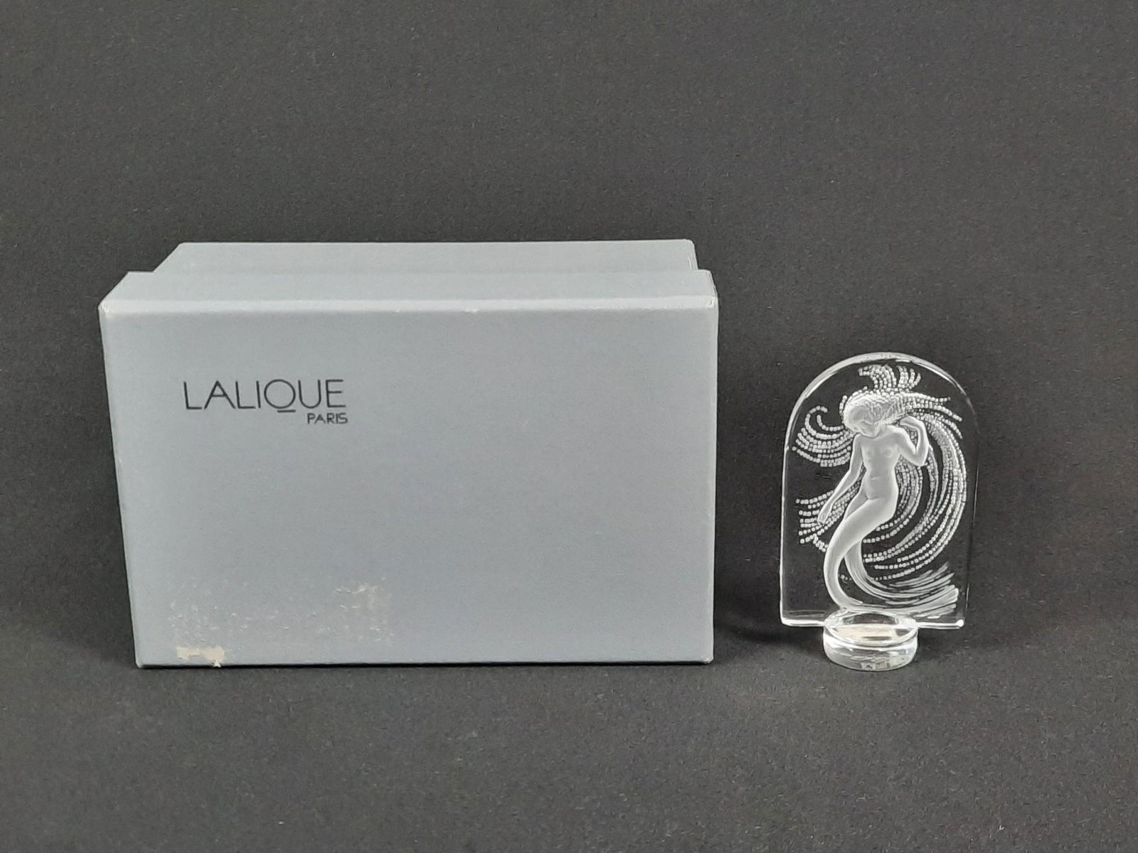 Lalique "Naiade" Ring Dish Center Mount (1 of 5)