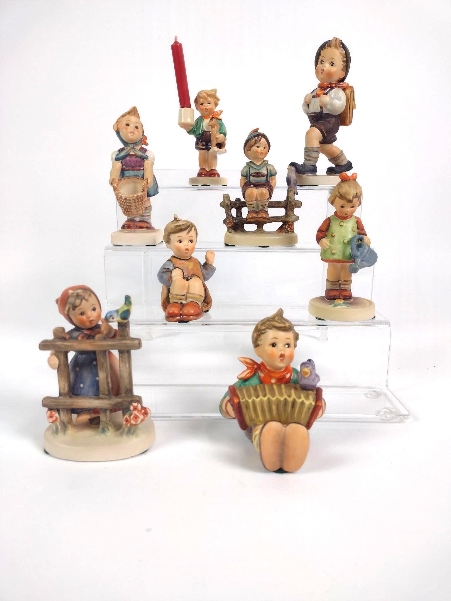 8 Hummel Figurines incl Little Gardner (1 of 9)