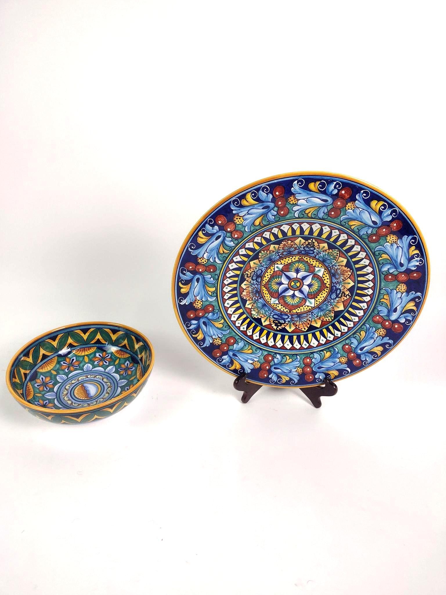 2 Pcs of Vibrant Deruta Italian Ceramics (1 of 6)