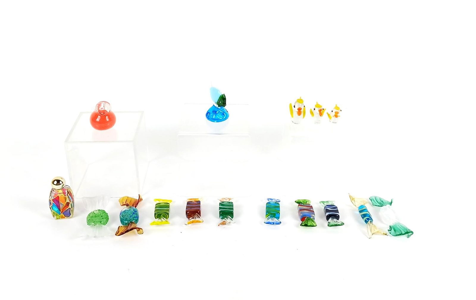 16 Pcs Art Glass incl 4 Murano Art Glass Candies (1 of 7)