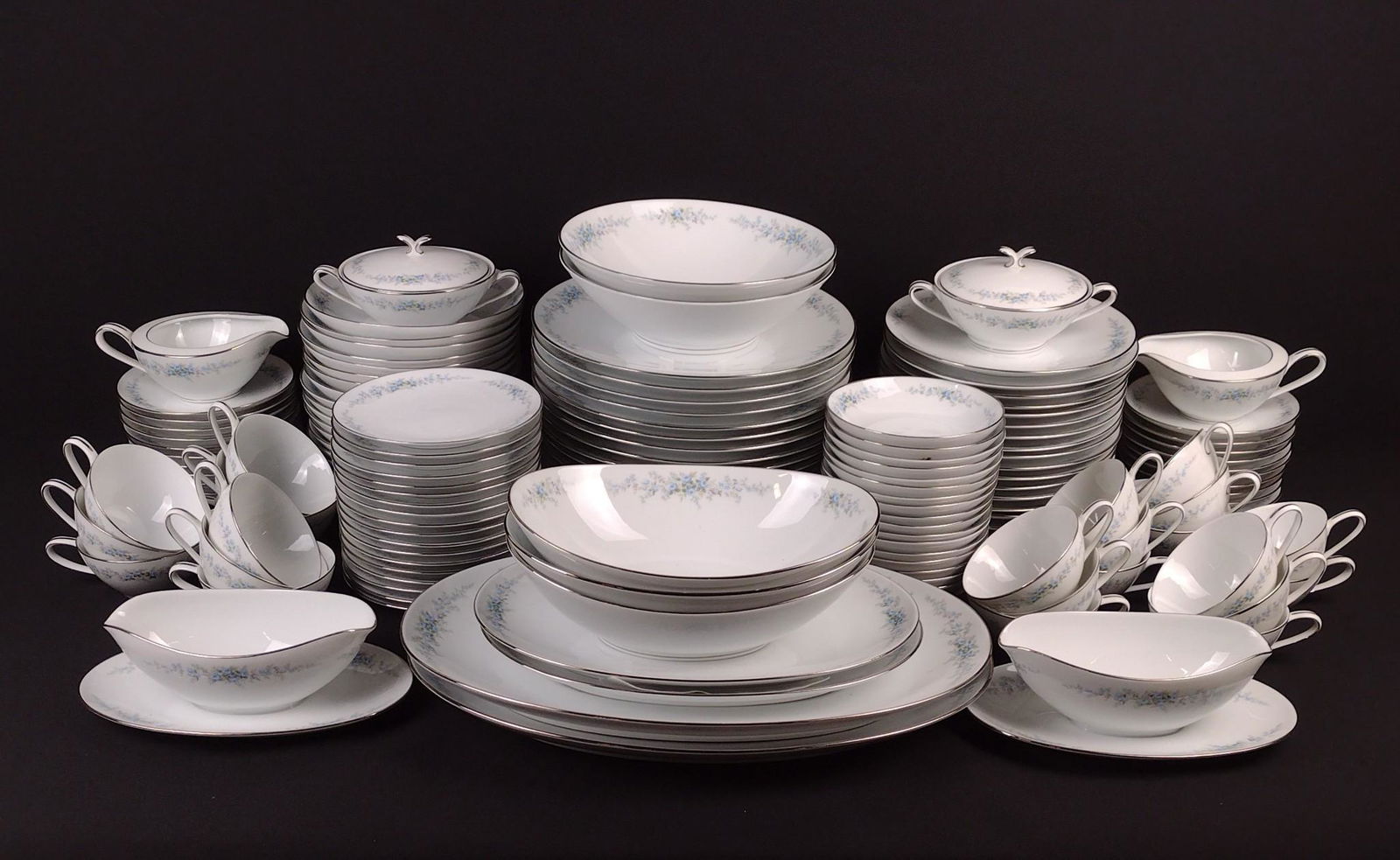 149 Pcs Noritake "Roseberry" Dinnerware (1 of 4)