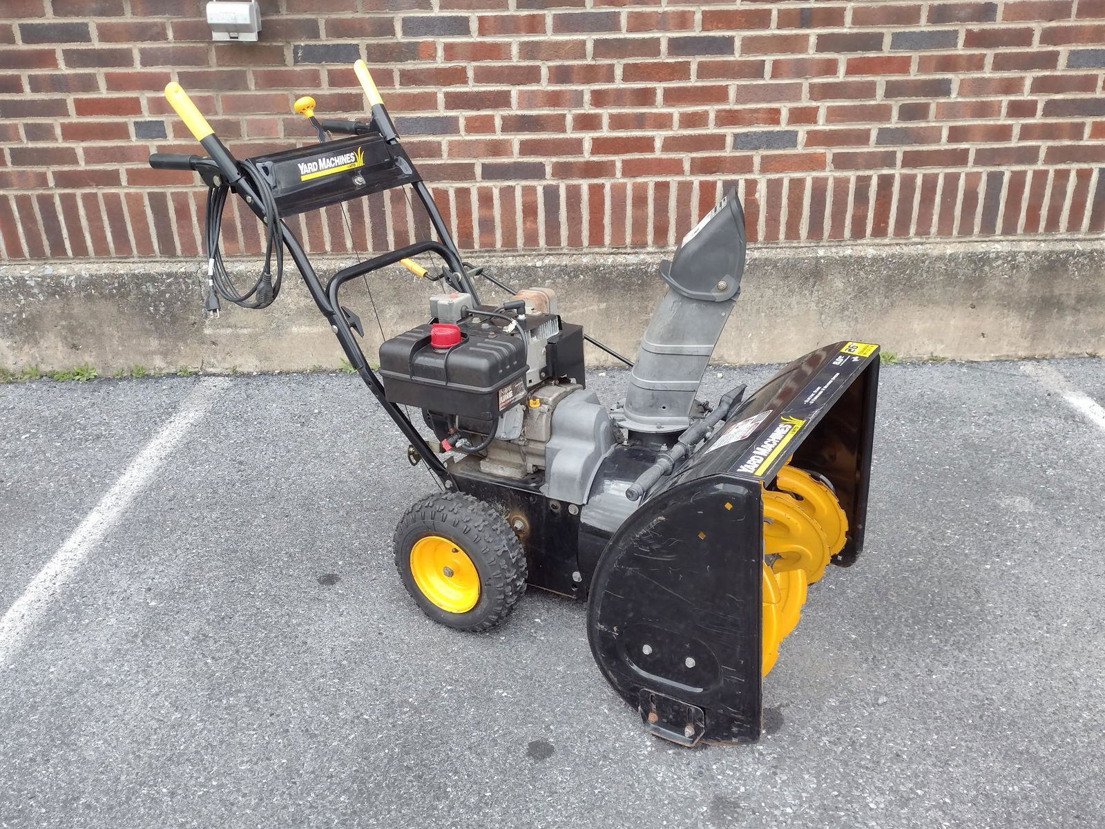 Yard machine snowblower 8hp 24 inch sales