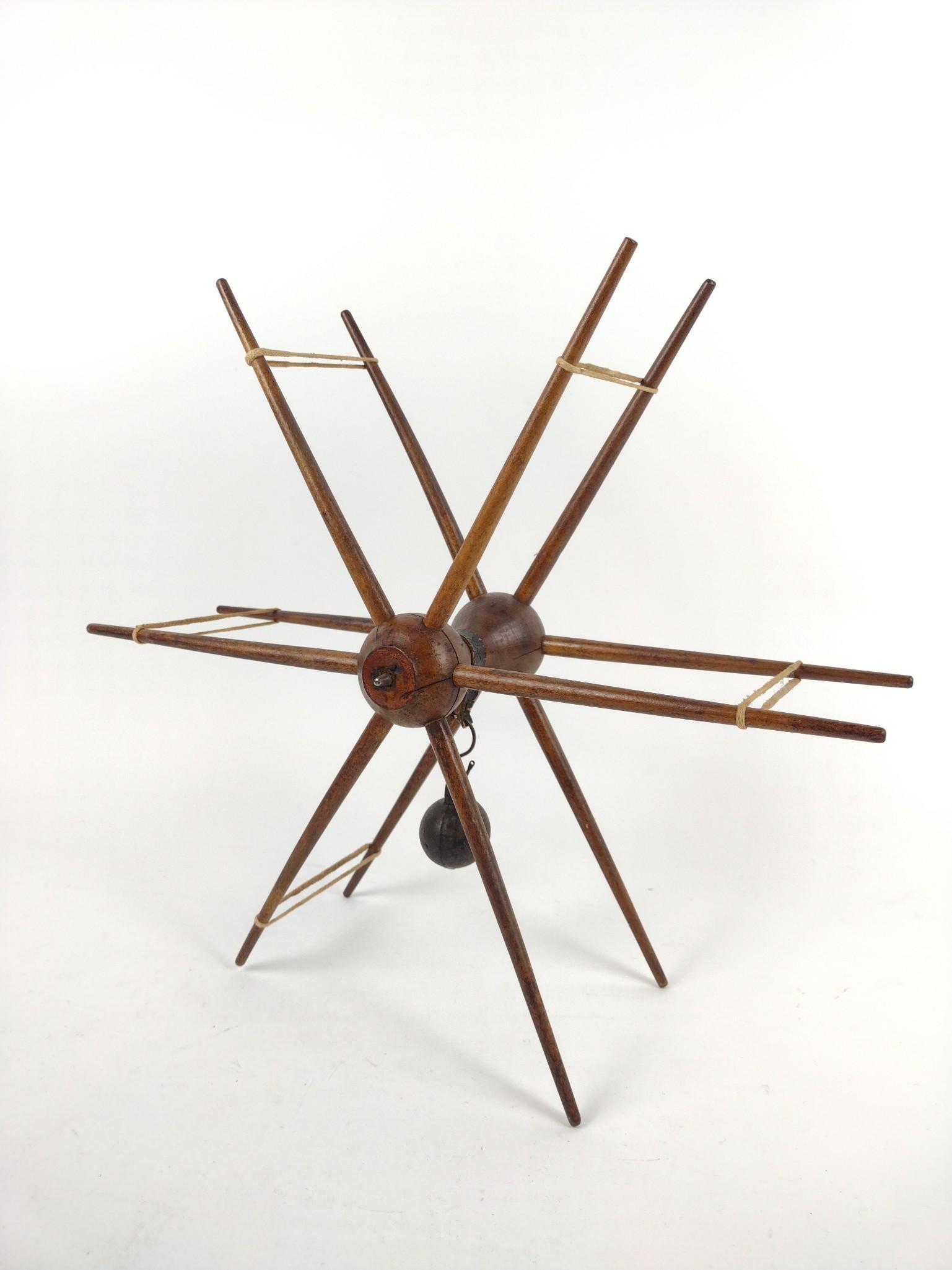 Antique Weighted Wool Winder (1 of 4)
