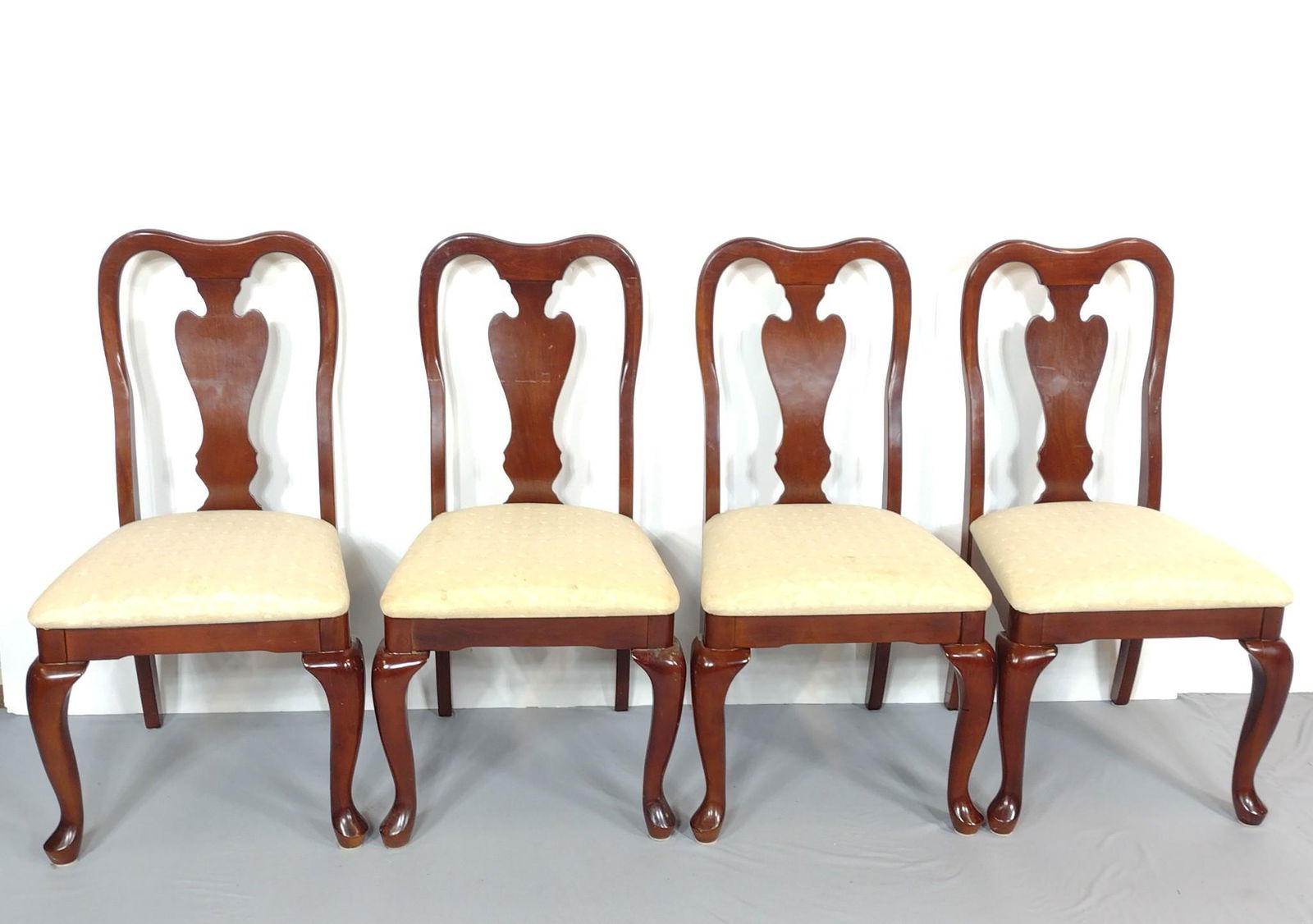 Four Queen Anne Style Dining Room Chairs (1 of 10)