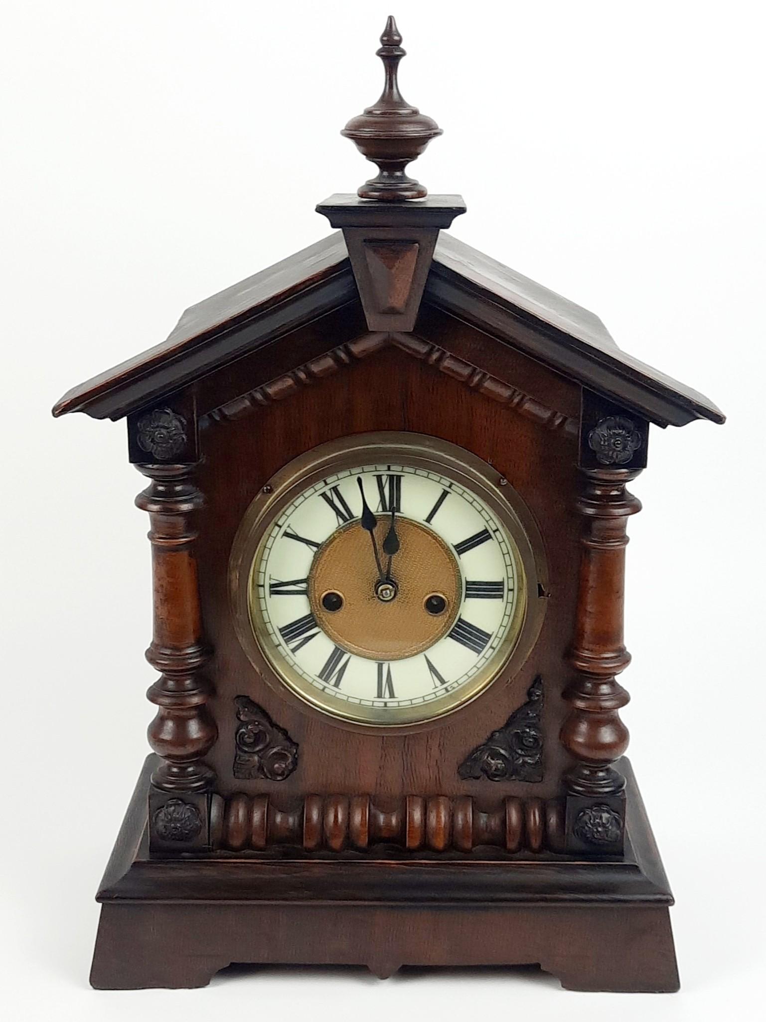 Carved Mantel Clock (1 of 5)