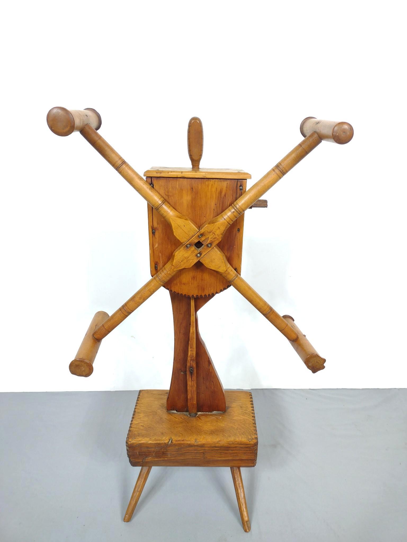 Wool Winder (1 of 3)