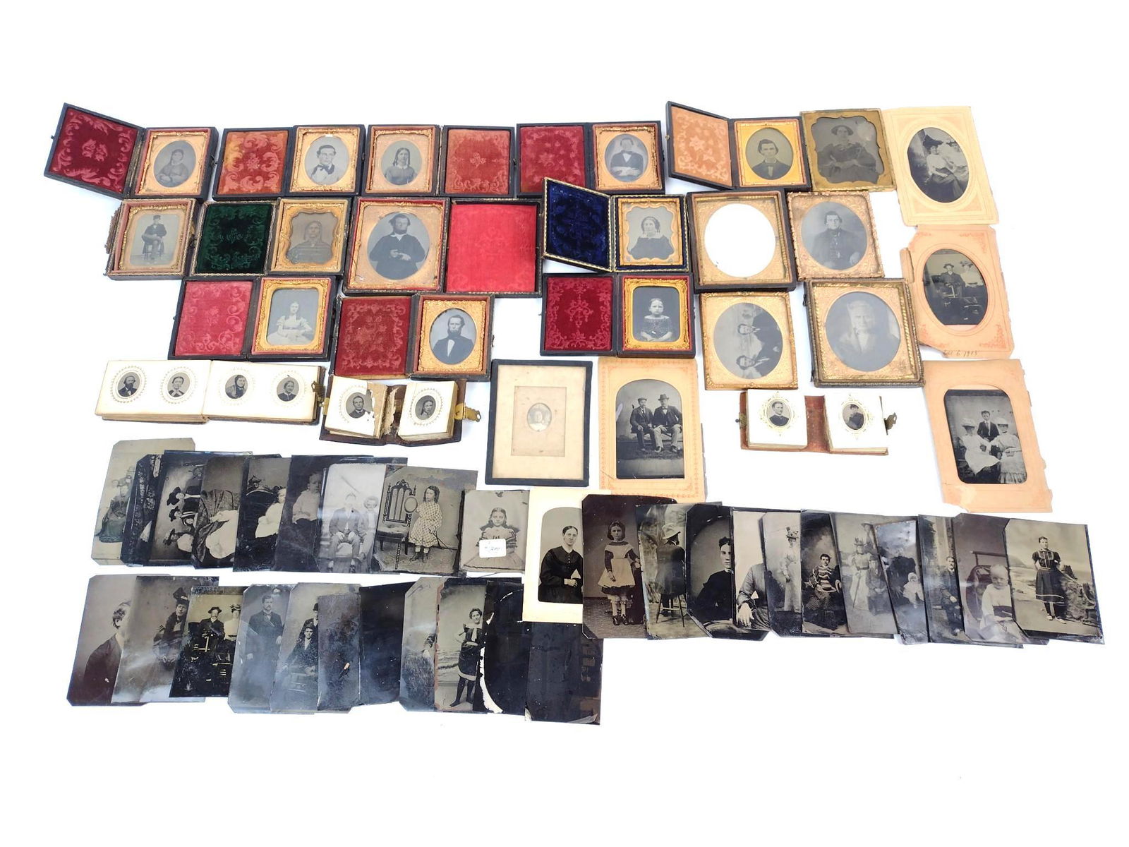 128 Tin Type & Cased Image Photographs (1 of 13)