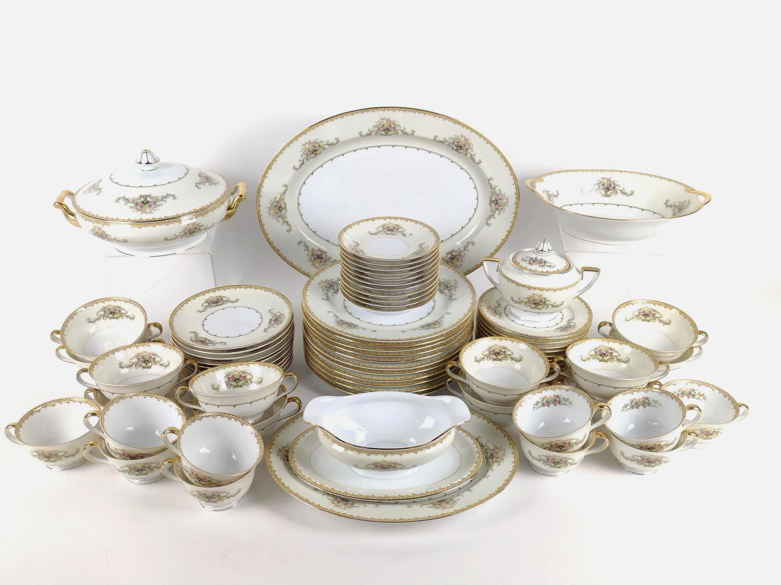 71 Pc Noritake Dinnerware (1 of 3)