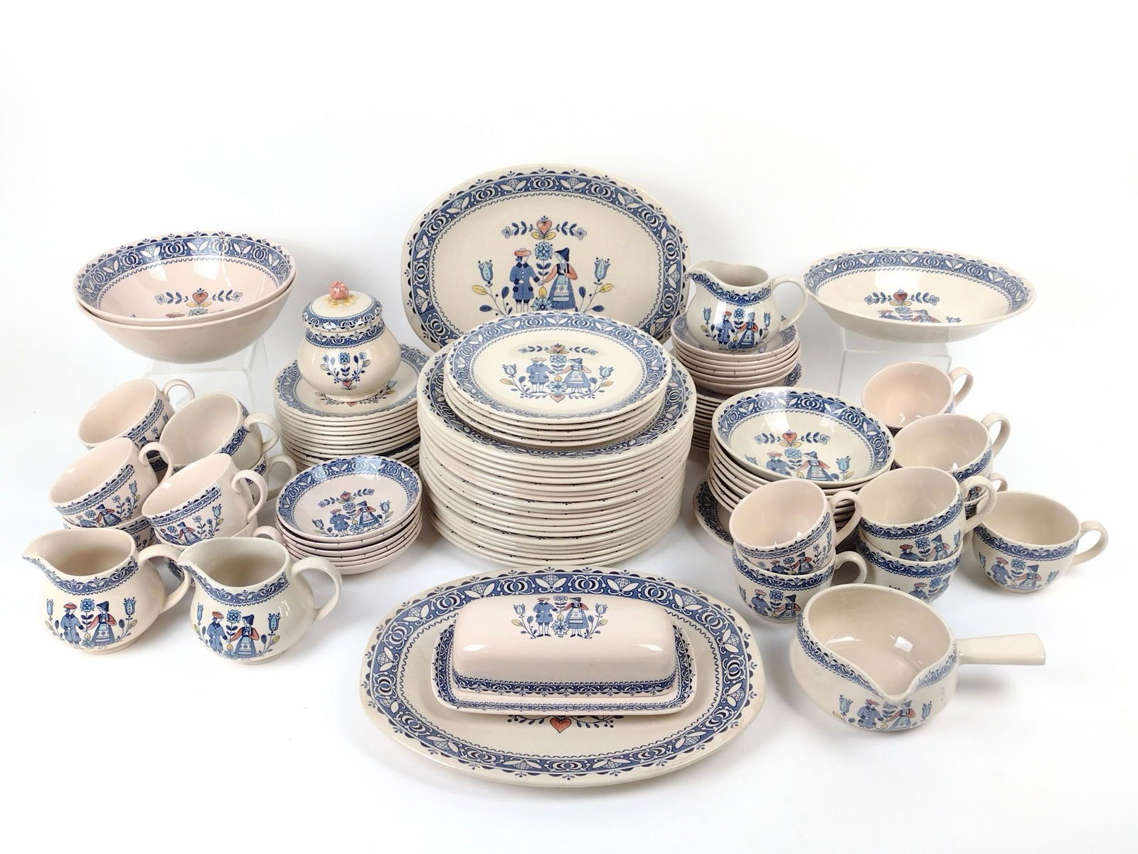 102 PC Johnson Bros Hearts & Flowers Dish Set (1 of 3)