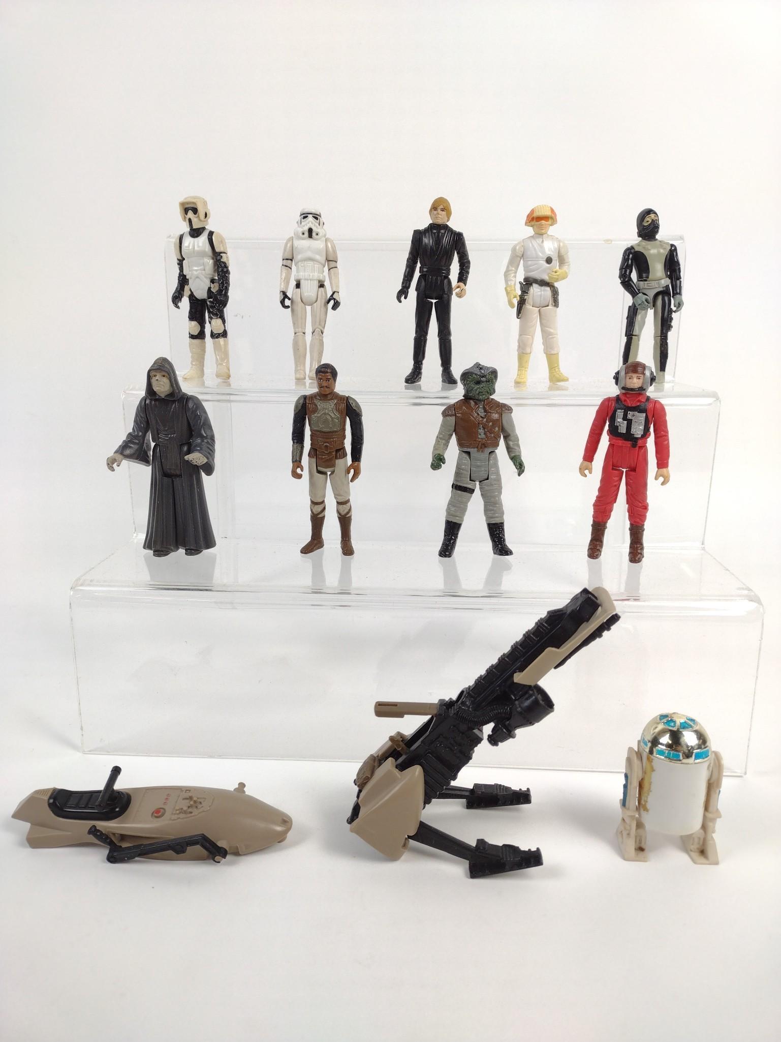 12 Star Wars & G.I. Joe Action Figures (1 of 5)