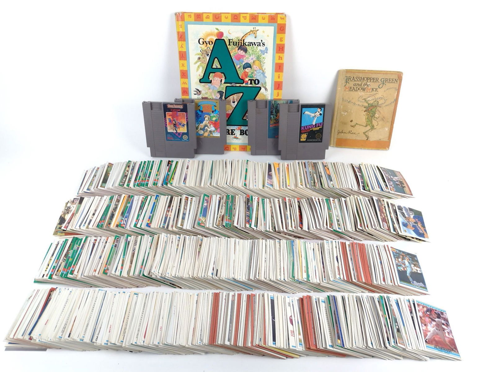 Large Grouping Vintage Games & Trading Cards (1 of 6)