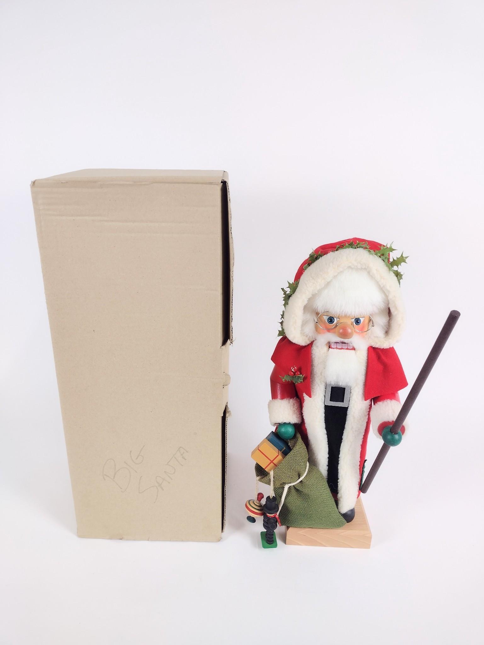 Holzkunst Christian Ulbricht German Nutcracker (1 of 5)