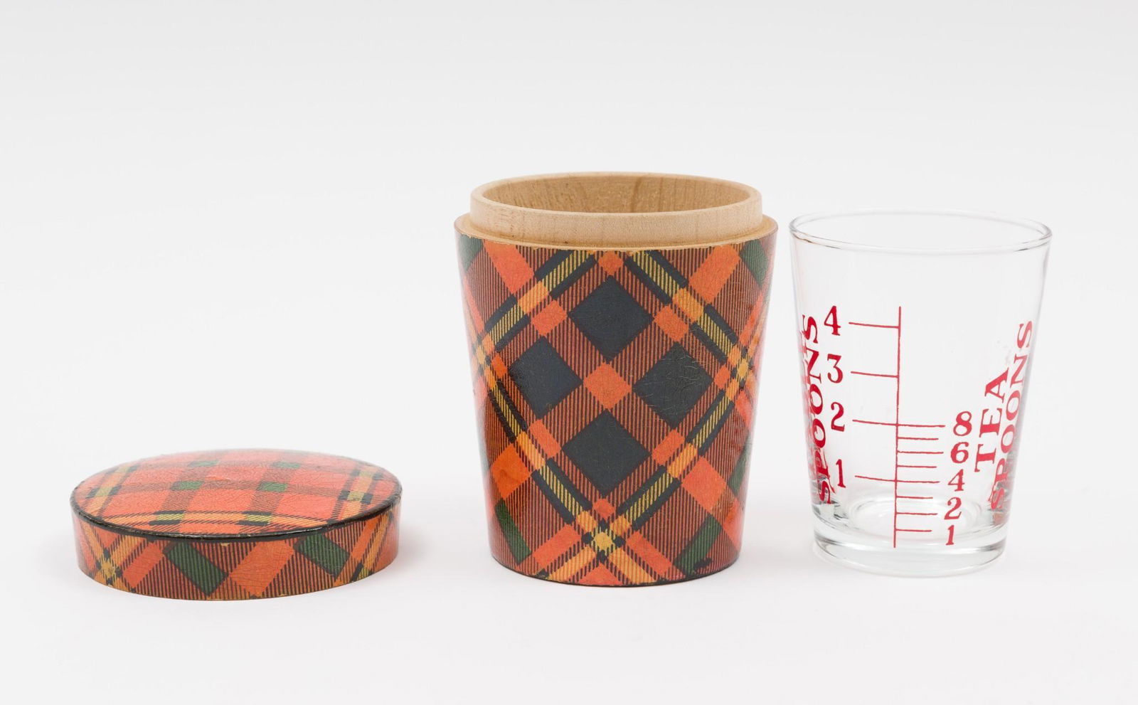 6 Pcs Tartan Ware Incl Measuring Glass in Holder (1 of 6)