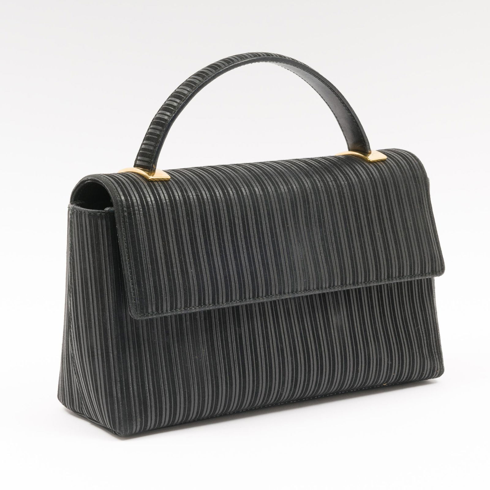 Ferragamo Designer Handbag: One interior pocket. 9-1/2" wide x 3" deep x 6" high with 2-1/2" drop. Wear as expected with light use. JB IMPORTANT: Before bidding, please read the terms and conditions. When you registered for the