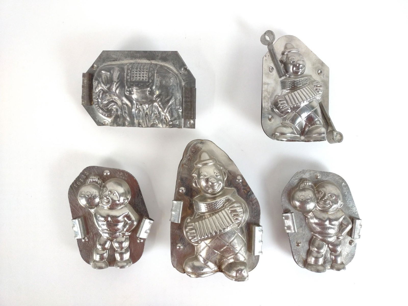 5 Vintage Circus Chocolate Molds (1 of 5)