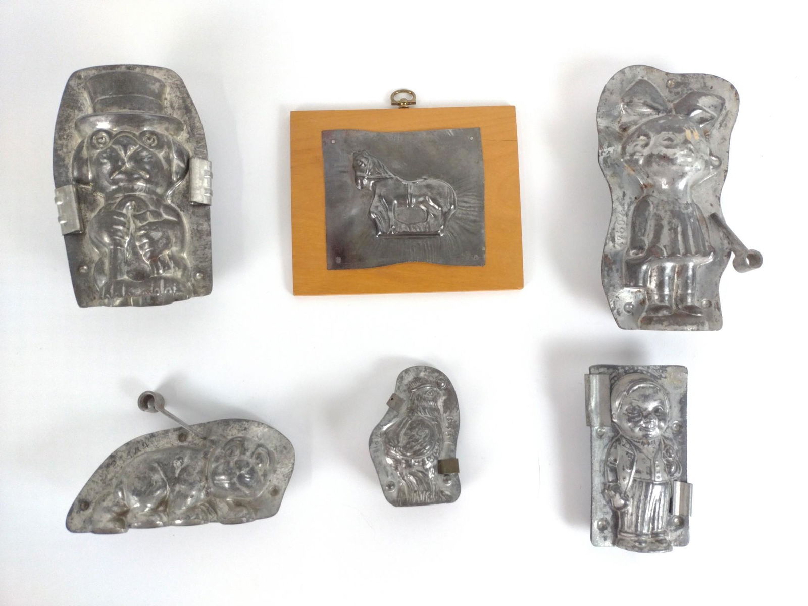 6 Vintage Chocolate Molds Includes Dogs (1 of 4)