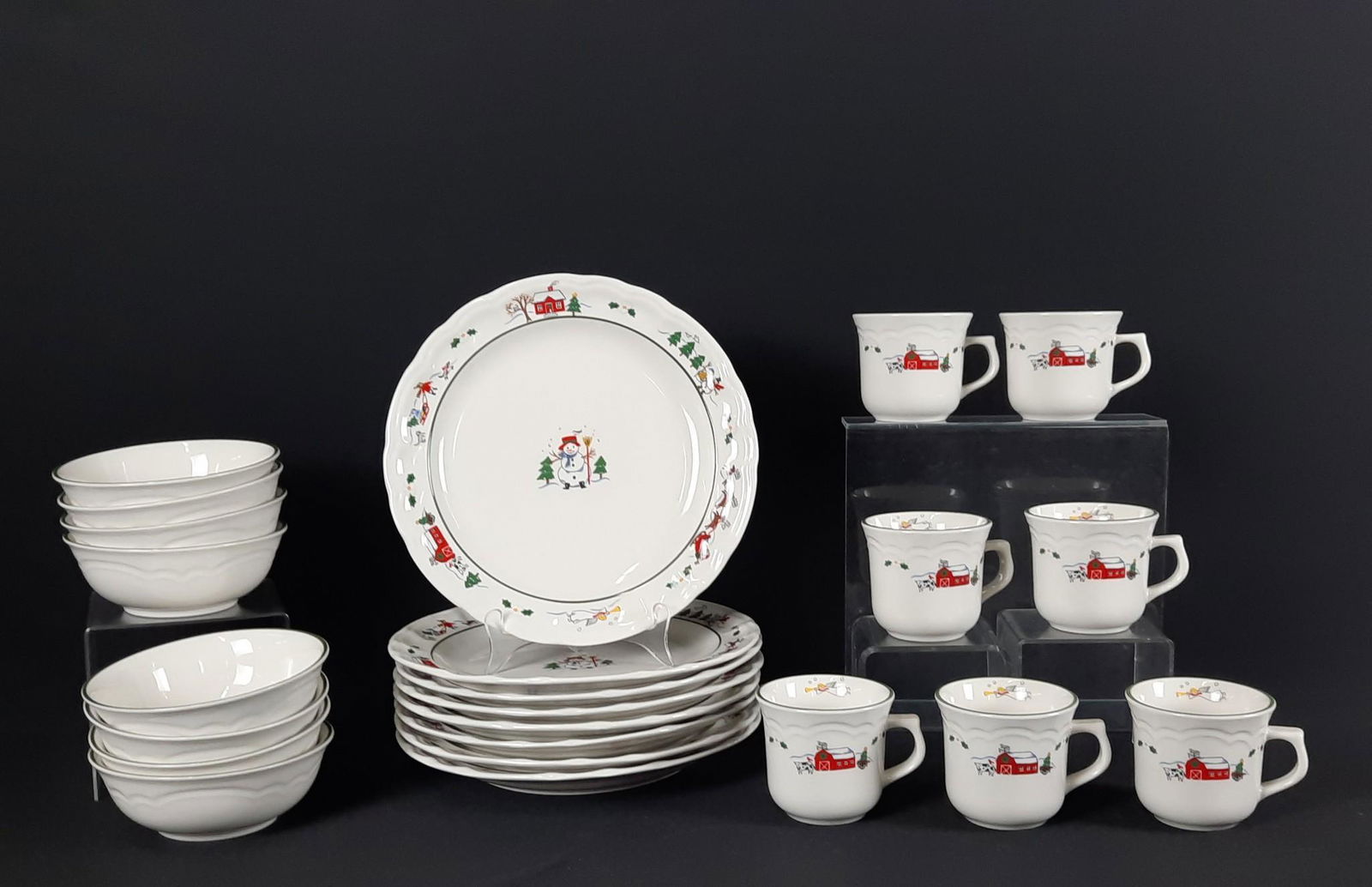 23 Pcs Pfaltzgraff "Snow Village" Dinnerware (1 of 3)