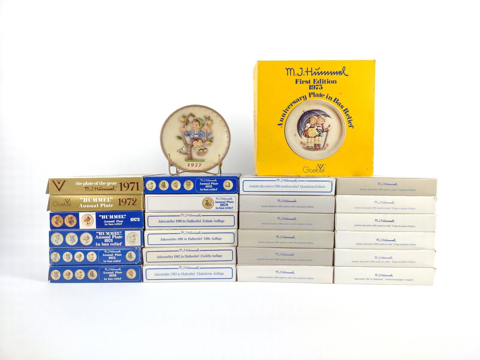 26 Hummel Collector Plates incl 1st Ed (1971-1995) (1 of 9)