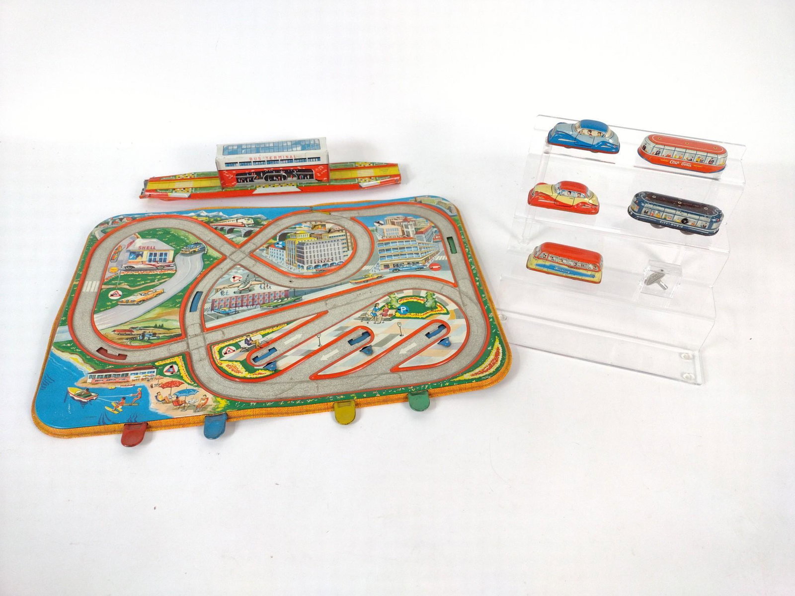 Brevet No. 1219441 Tin Litho Track w/ Tunnel: Japan Patent. 14" x 19-3/4". BC IMPORTANT: Before bidding, please read the terms and conditions. When you registered for the auction you agreed to these terms and will be required to comply with them.