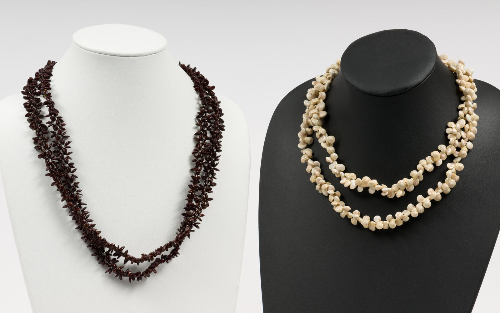2 Shell Necklaces (1 of 5)