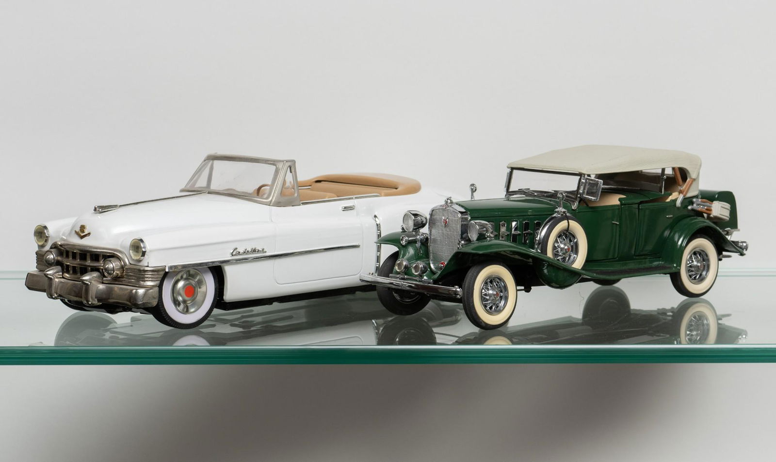 2 Franklin Mint Die Cast Cars (1 of 8)