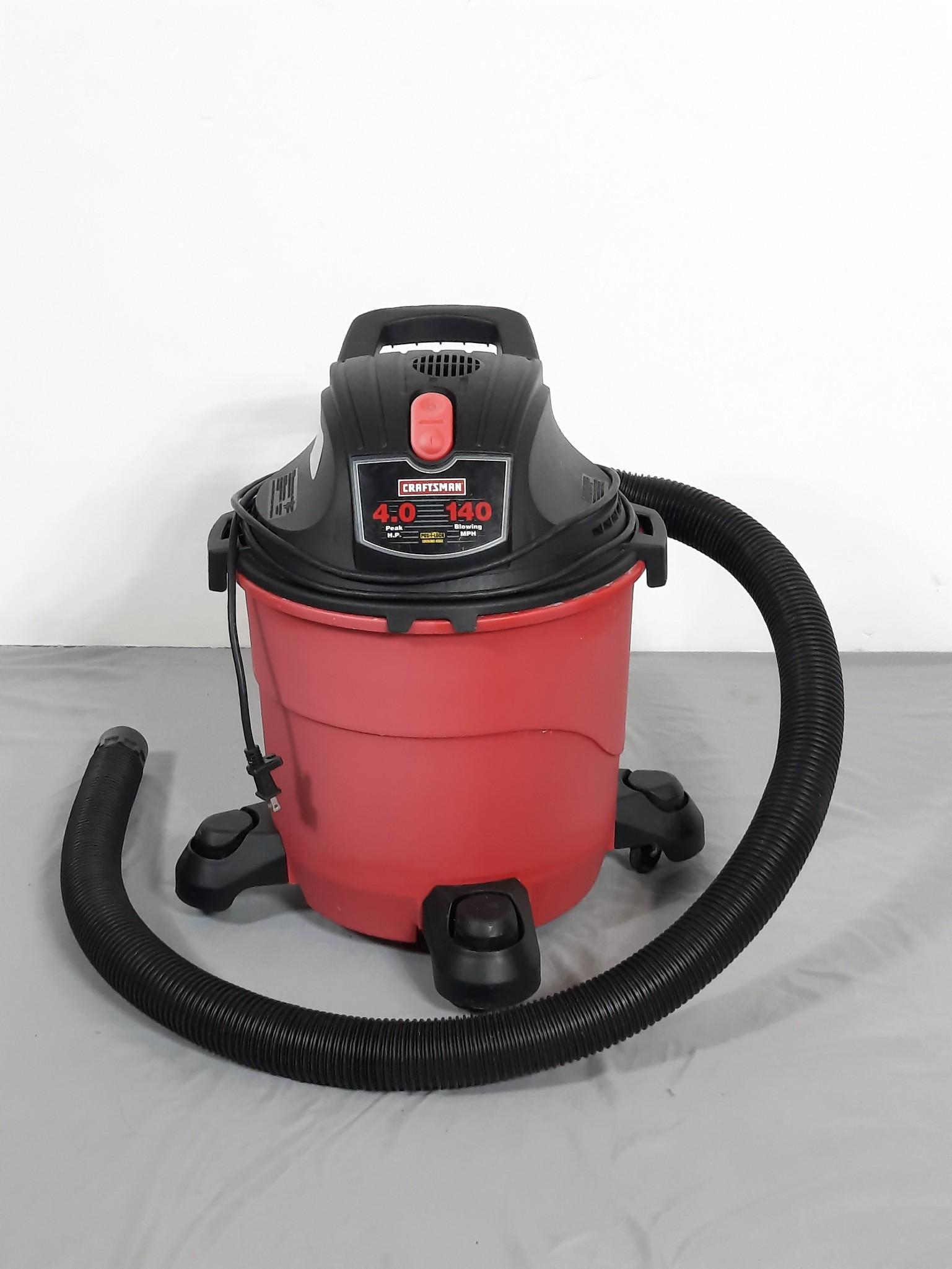 Craftsman 9 Gallon Shop Vac (1 of 3)