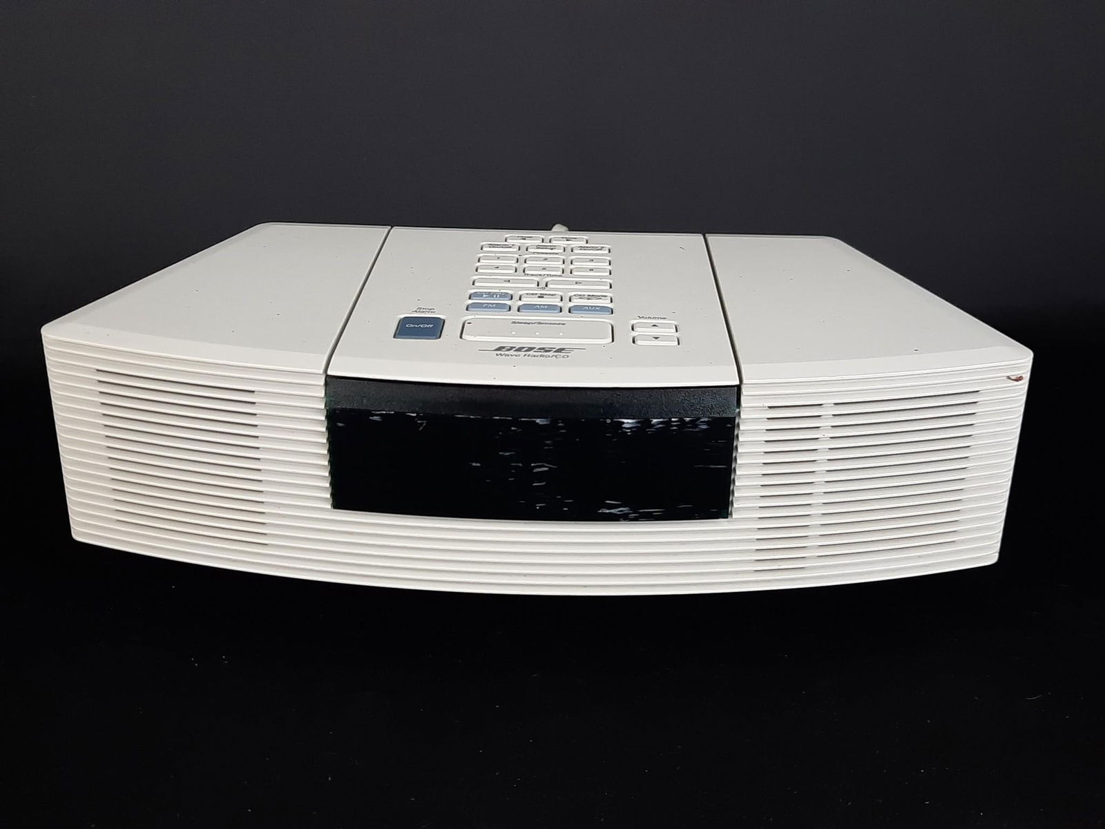 Bose Wave CD Player / Radio (1 of 3)