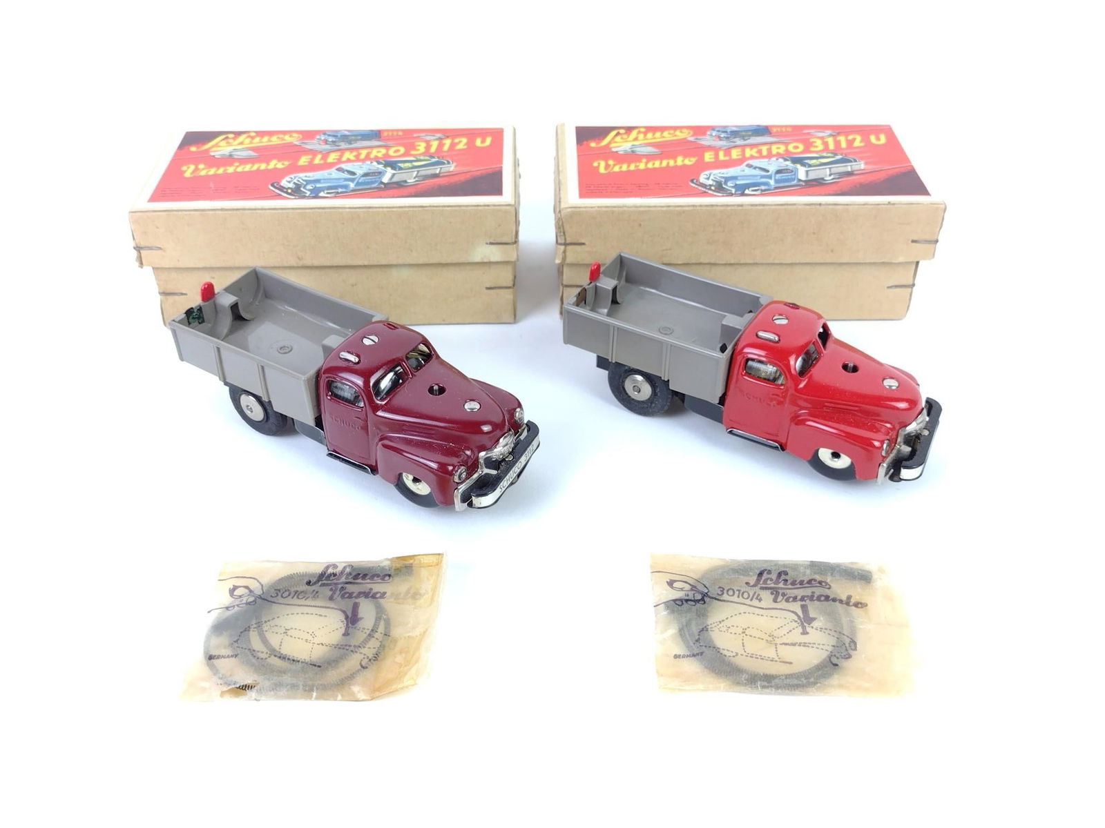 Two Schuco Varianto Elekro-Autos (1 of 7)