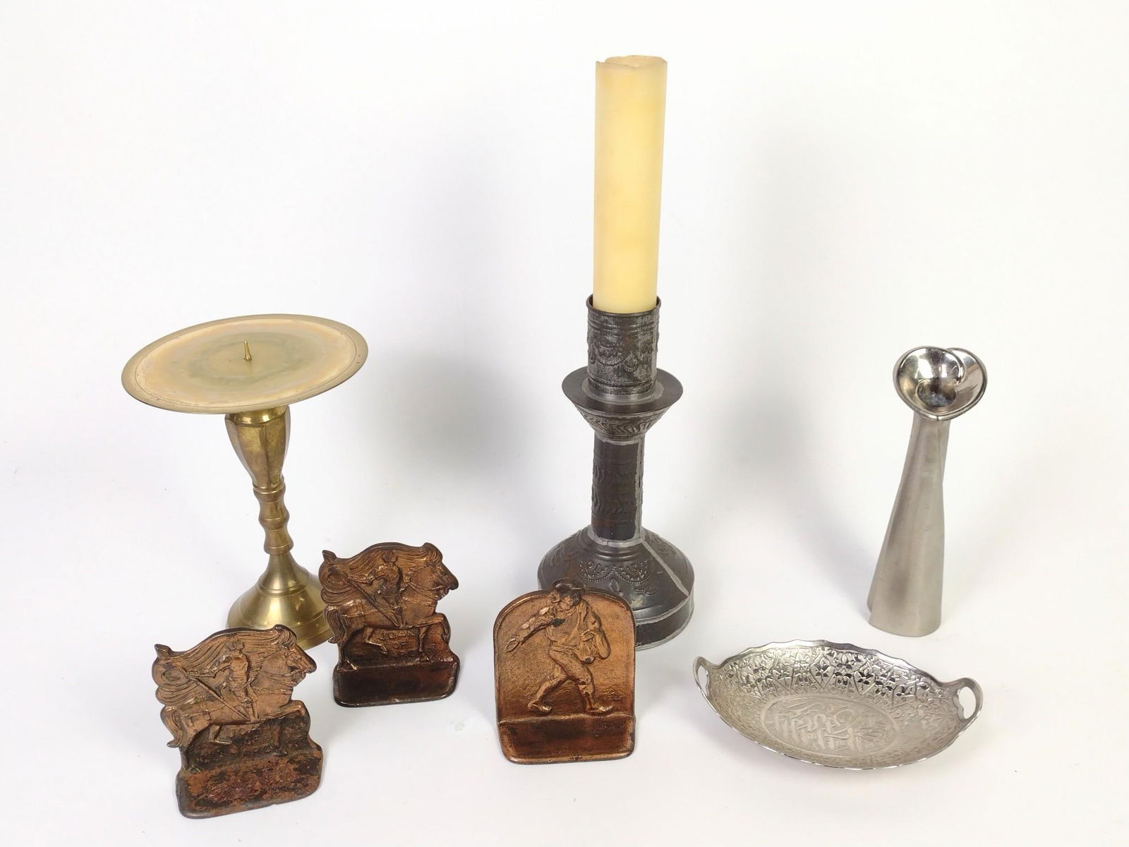 7 Pcs Metalware incl Bookends (1 of 7)
