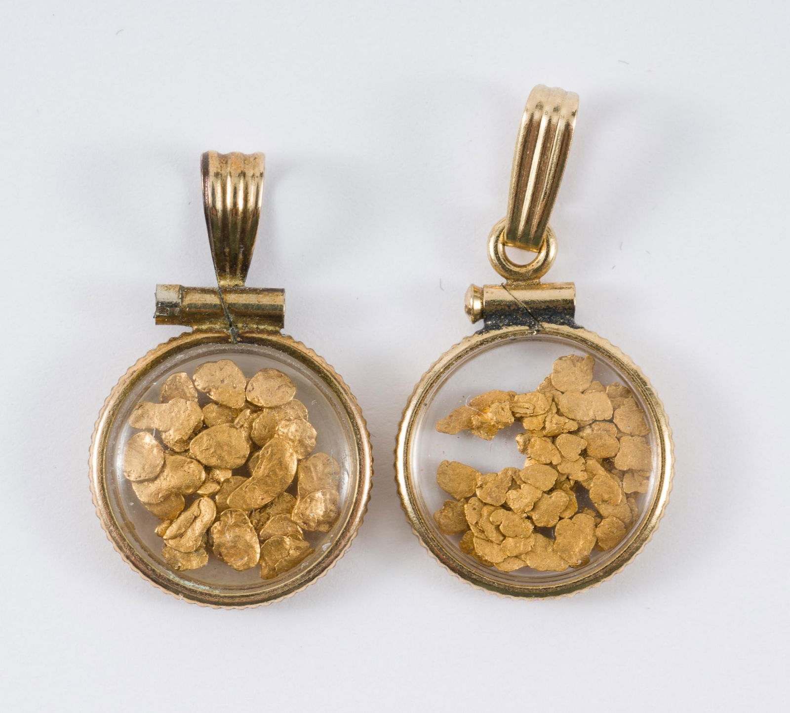 2 Necklace Pendants With Gold Flakes (1 of 2)