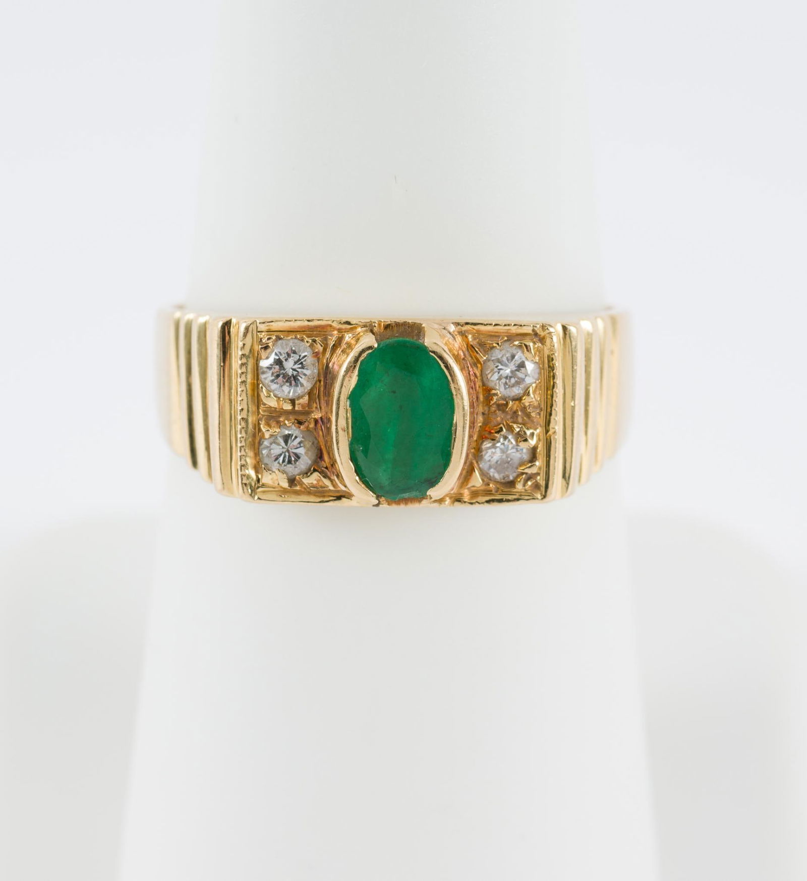 18k Gold, Emerald & Diamond Ring (1 of 4)
