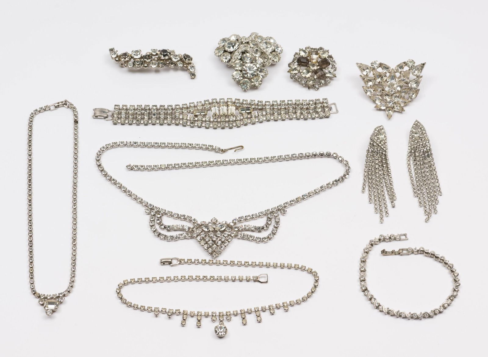 10 Pcs. White Rhinestones Incl. Necklaces & Brooches (1 of 8)