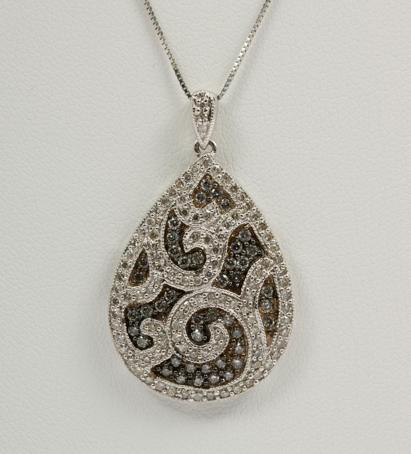 14K White Gold Diamond Pendant Necklace (1 of 5)
