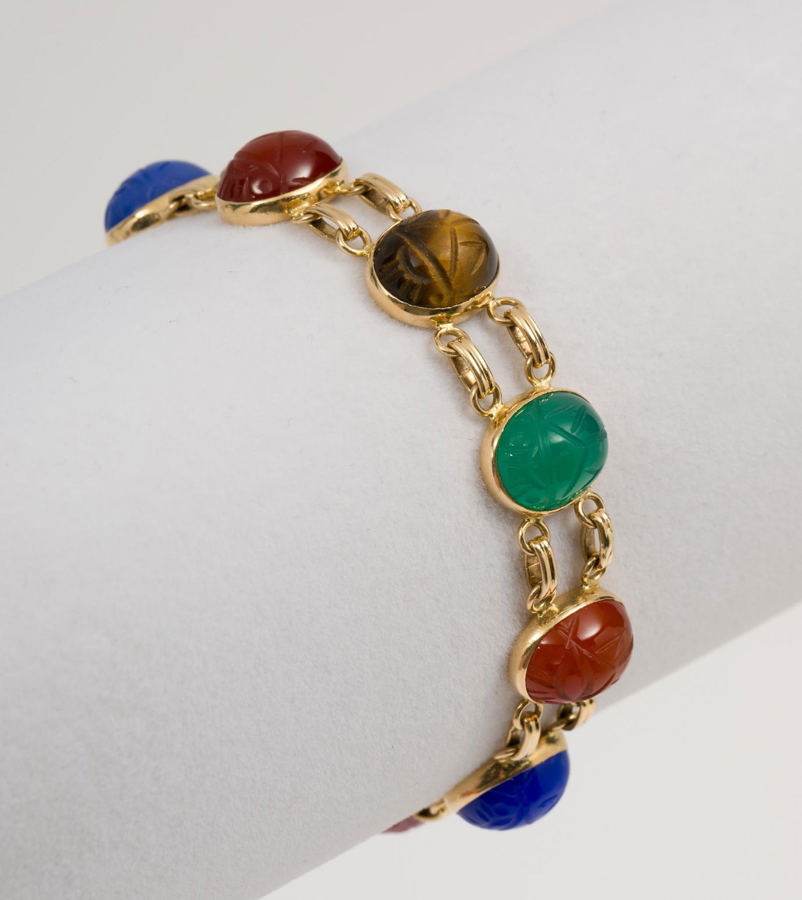Vintage 14K Gold Richards Co. Scarab Bracelet (1 of 6)
