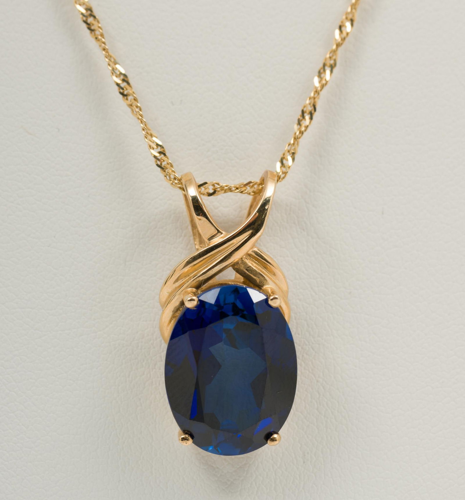 14K Gold 10.3 Ct Blue Sapphire Pendant Necklace (1 of 4)