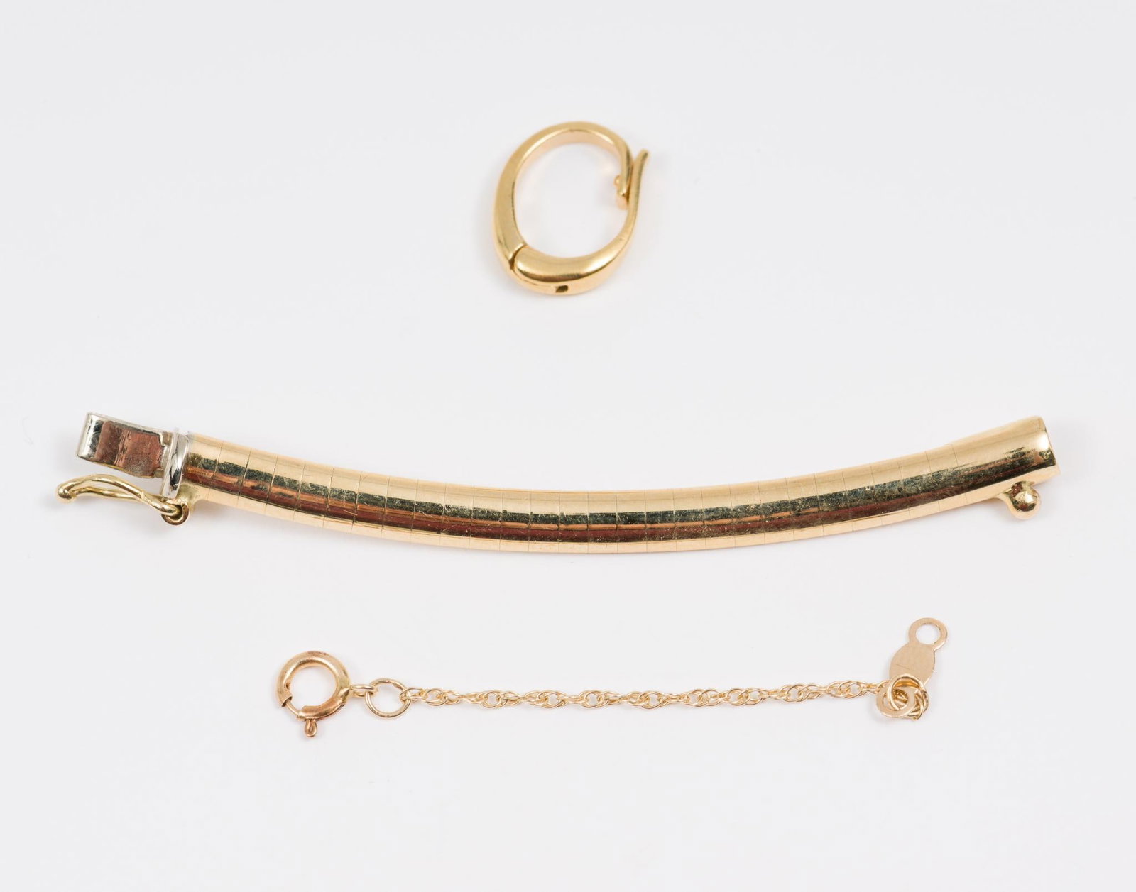 14k Gold Pieces: 2.7 total dwt/4.2 g. AJ.