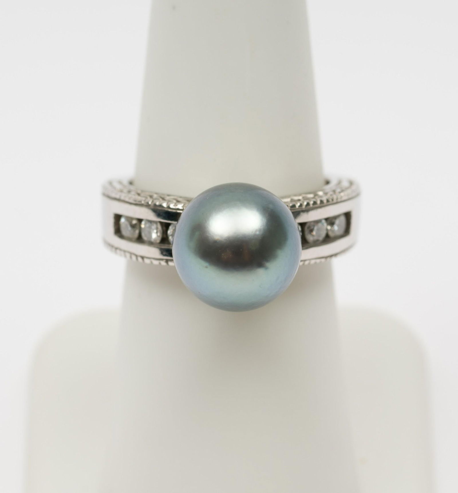 Michael Valitutti 14k White Gold, Tahitian Pearl & Diamond Ring (1 of 4)