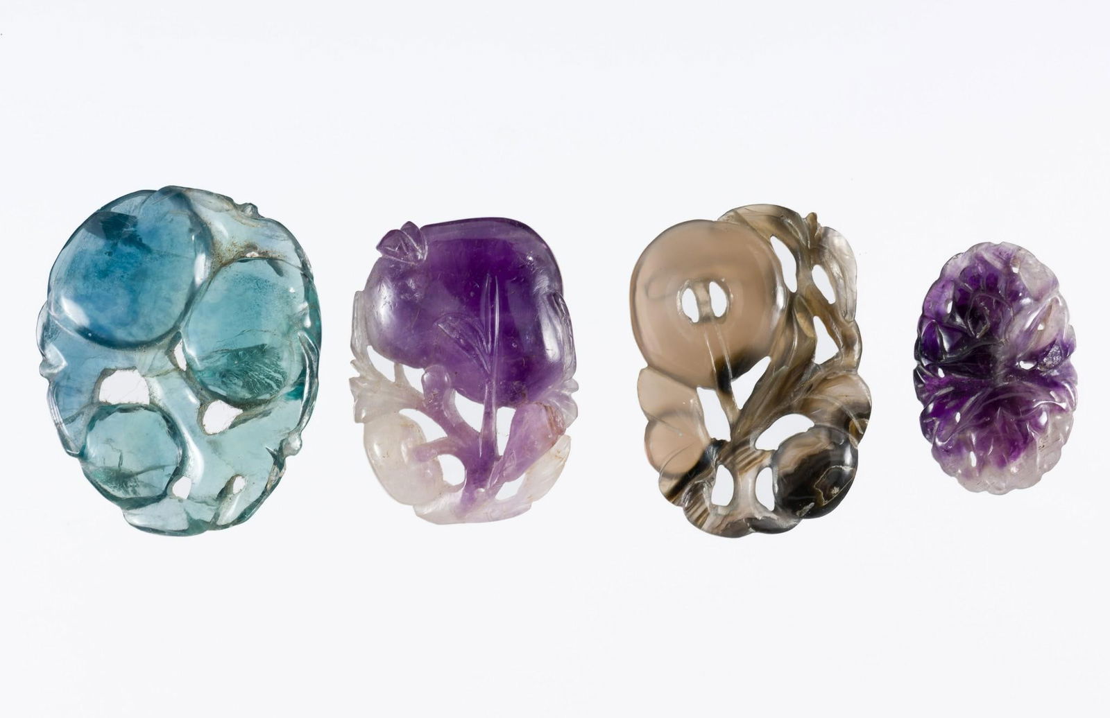 4 Qing Dynasty (1636-1912) Polished Stone Pendants (1 of 5)