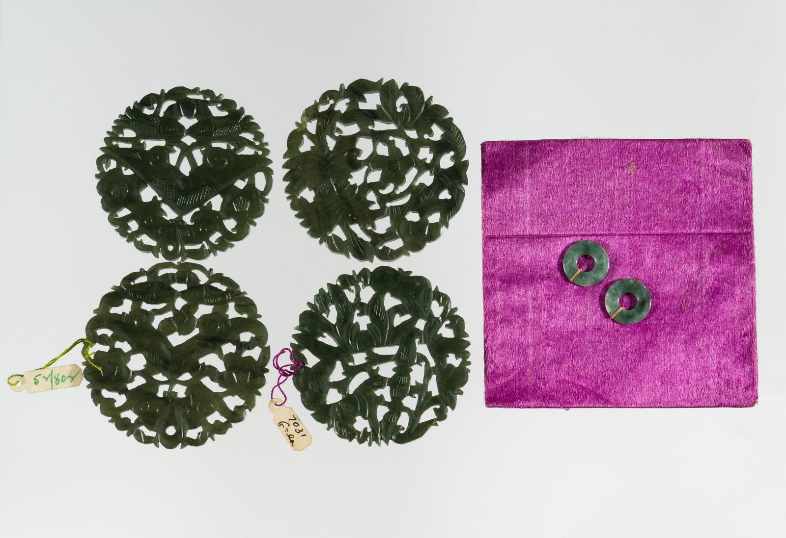 6 Qing Dynasty (1636-1912) Jade Pieces (1 of 7)