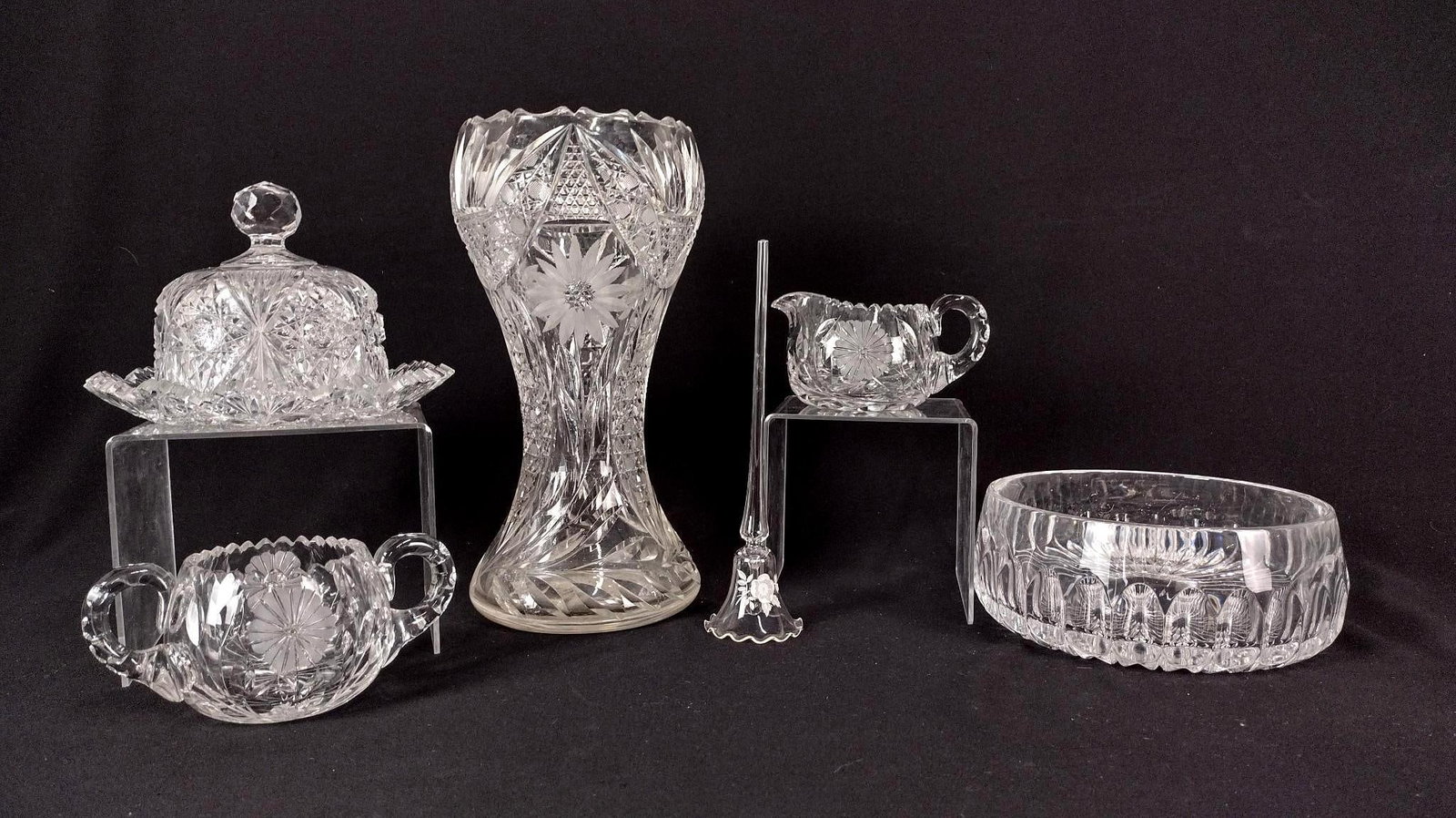 6 Pcs Cut Glass (1 of 7)