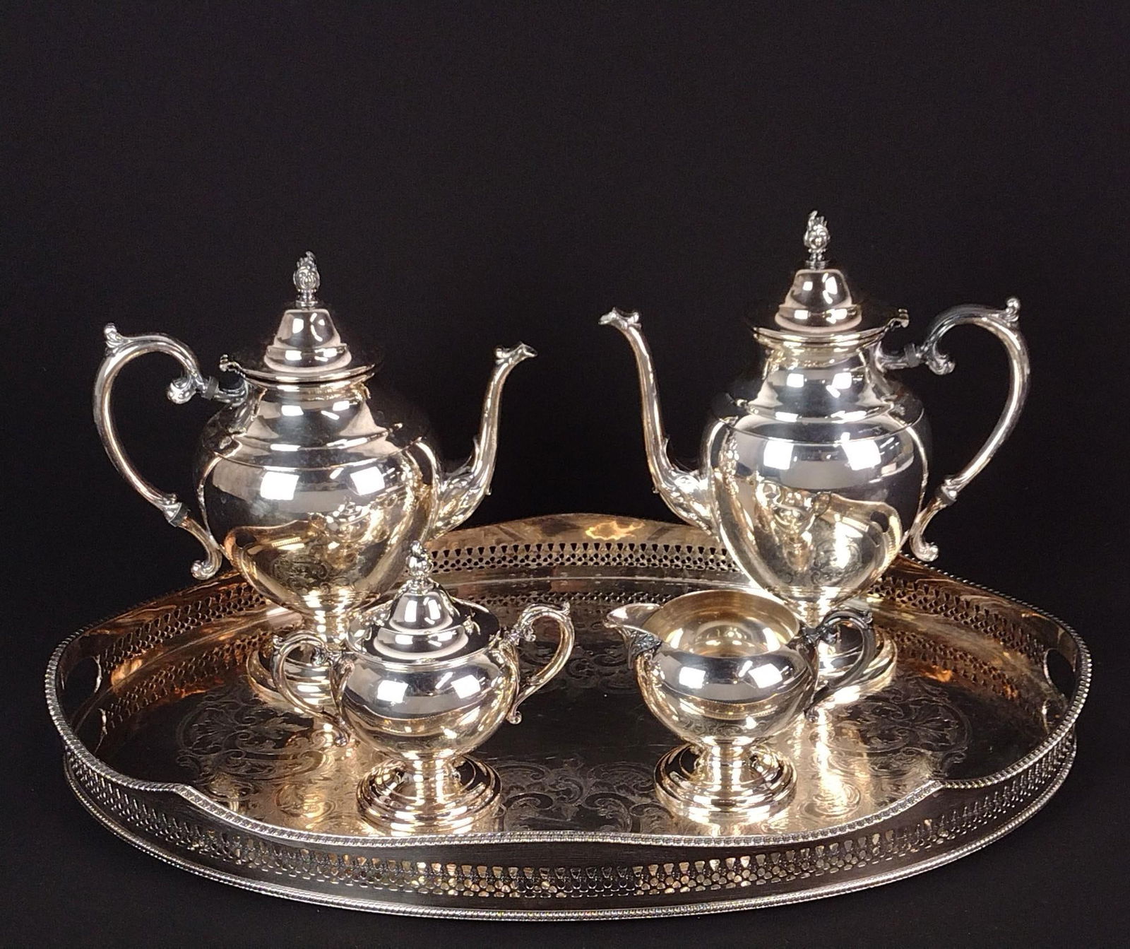 5 Pc WM Rogers Silver Plate Tea Service (1 of 7)