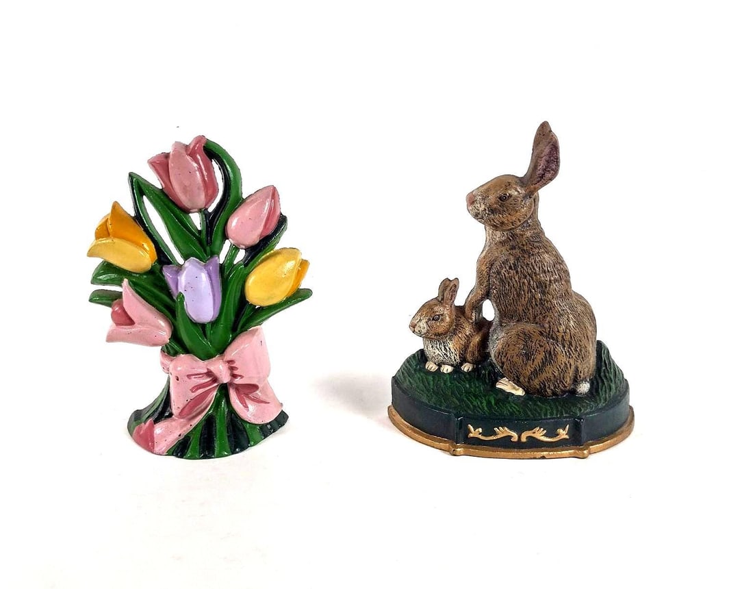 2 Cast Iron Door Stops incl Rabbits and Tulips (1 of 5)