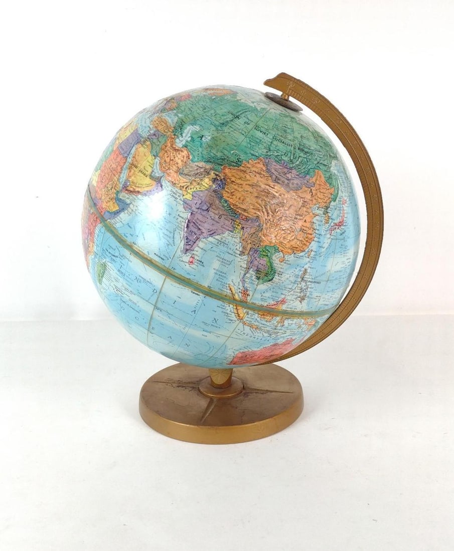 Replogle World Nation Globe (1 of 4)