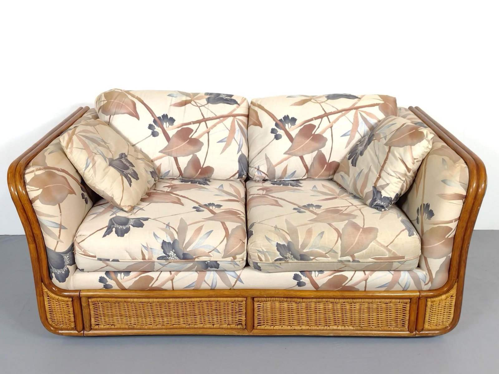 Bassett Love Seat: 63" wide X 53" deep X 26" high. Has some spots of discoloring. MG.