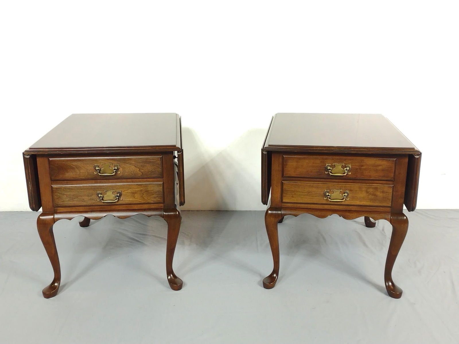 Pair Of Pennsylvania House Drop Side End Tables (1 of 6)