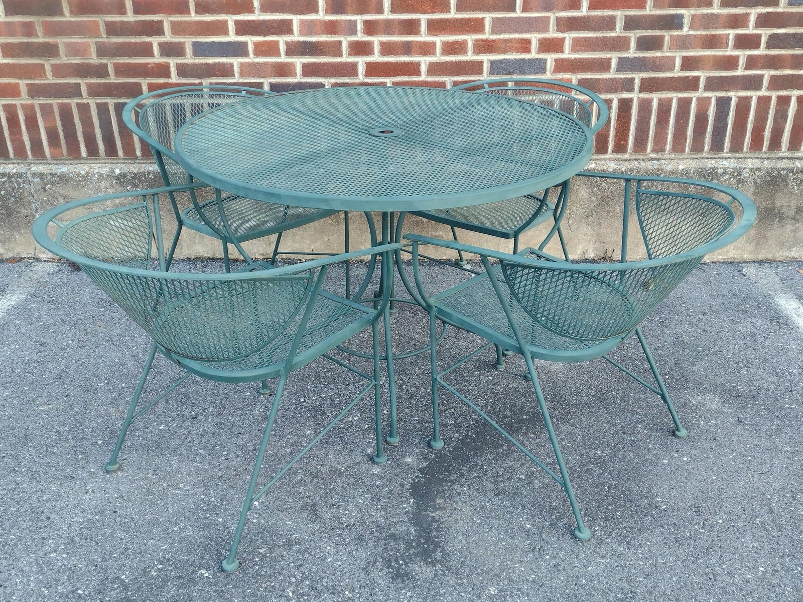 Outdoor Table & Chairs (1 of 6)