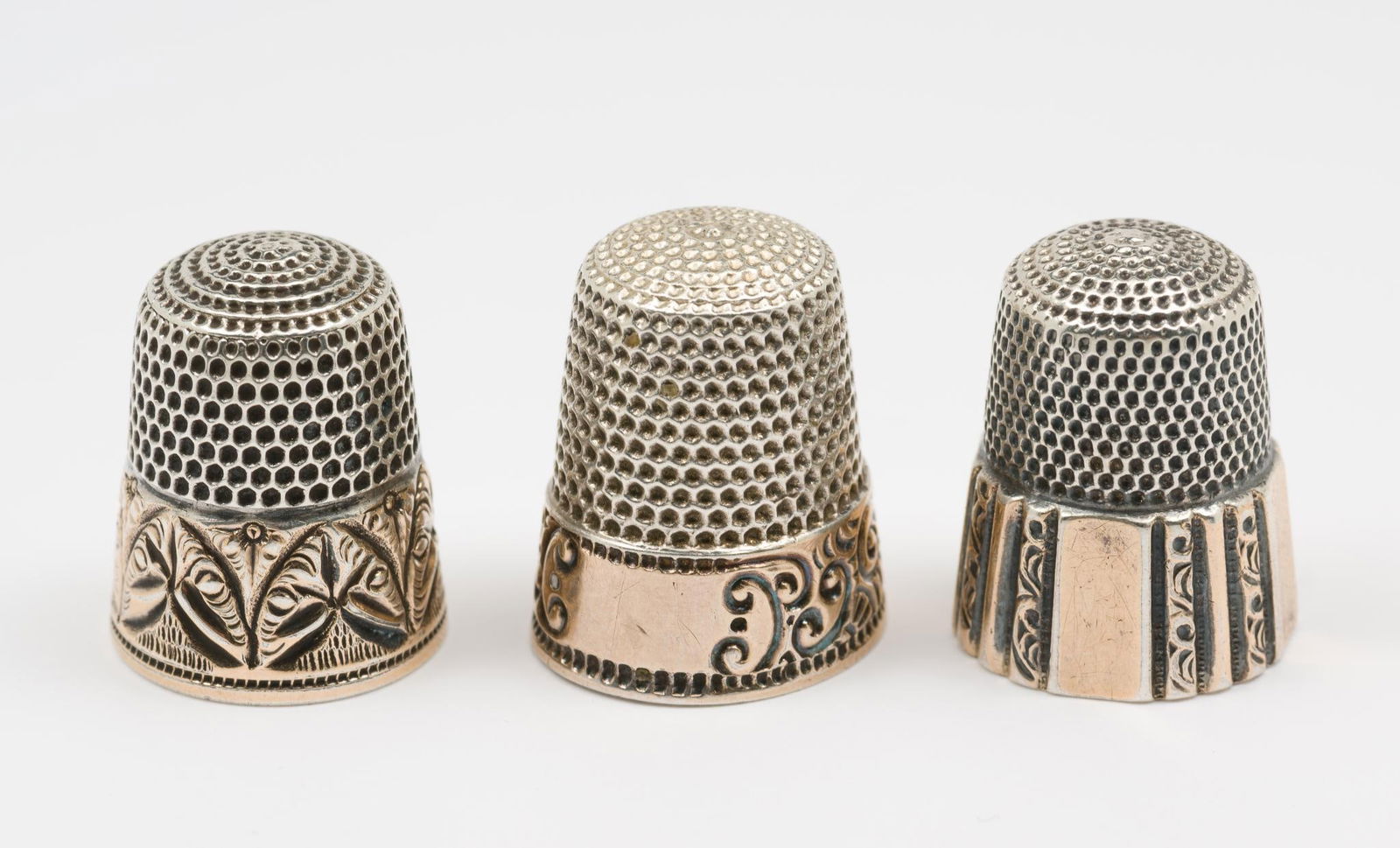 3 Antique Simons Bros. Sterling Thimbles With Gold Bands (1 of 4)