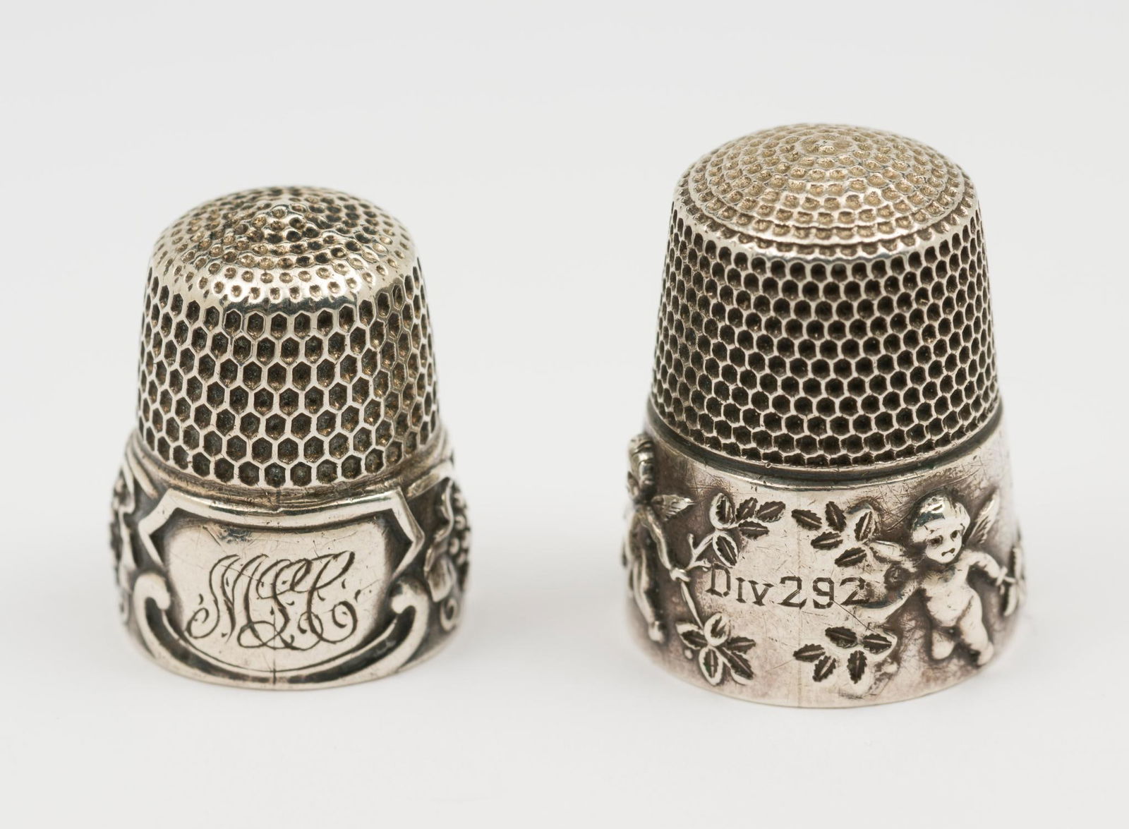 2 Antique Simons Philadelphia Sterling Thimbles (1 of 6)